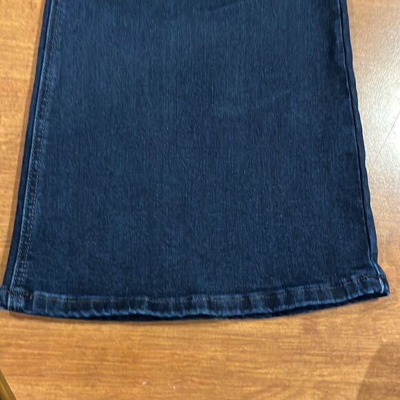 KanCan women’s Mid-Rise dark wash flare jeans size 3X-long. - Picture 9 of 9